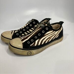 UGG Laela Sherpa lined sneakers zebra‎ print calf hair size 7.5